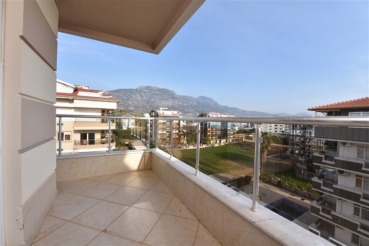 Пентхаус планировки 4+1 в районе Кестель