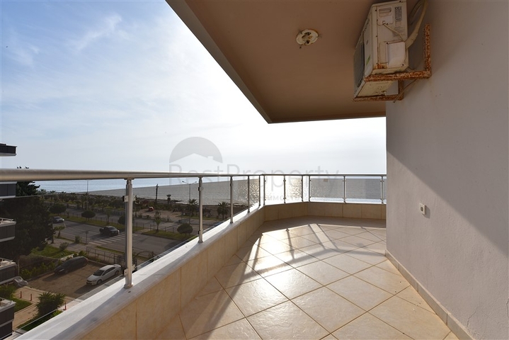 Пентхаус планировки 4+1 в районе Кестель