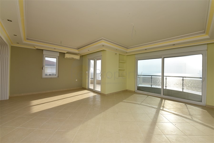 Пентхаус планировки 4+1 в районе Кестель