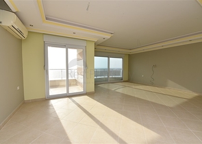 Пентхаус планировки 4+1 в районе Кестель