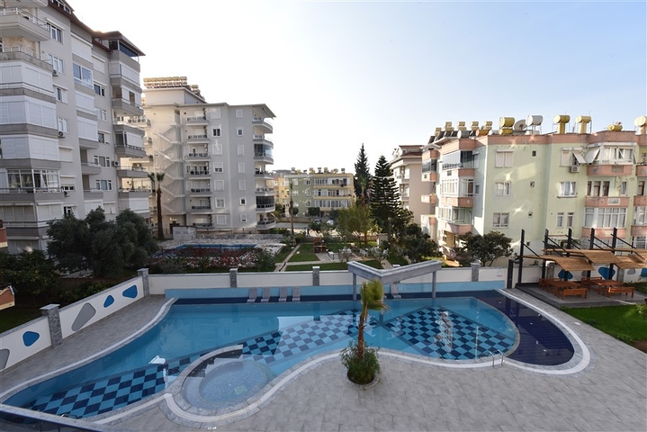 Трехкомнатная квартира в центре Алании