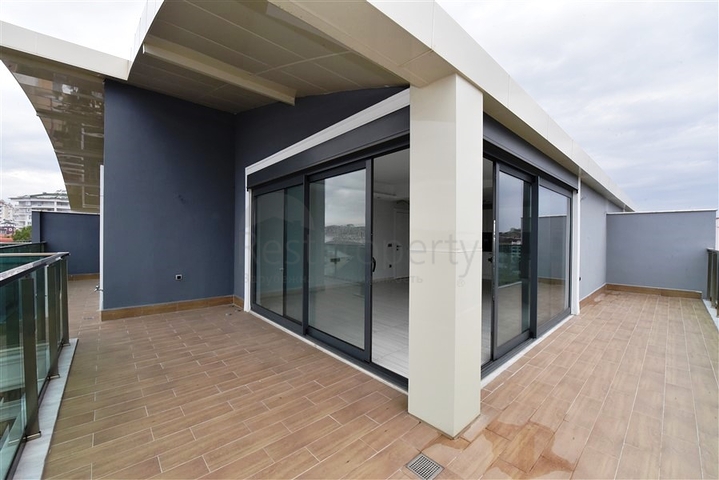 Пентхаус с видом на море в Авсалларе