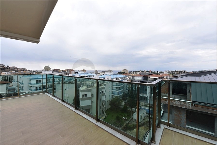 Пентхаус с видом на море в Авсалларе