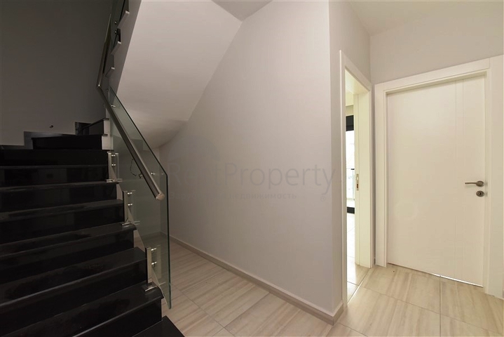 Пентхаус с видом на море в Авсалларе