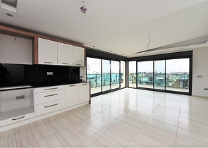 Пентхаус с видом на море в Авсалларе