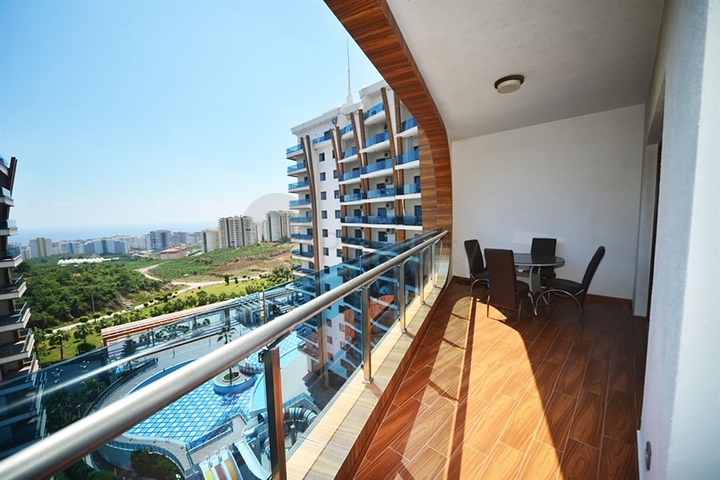 Квартира планировки 3+1 с мебелью в Махмутларе