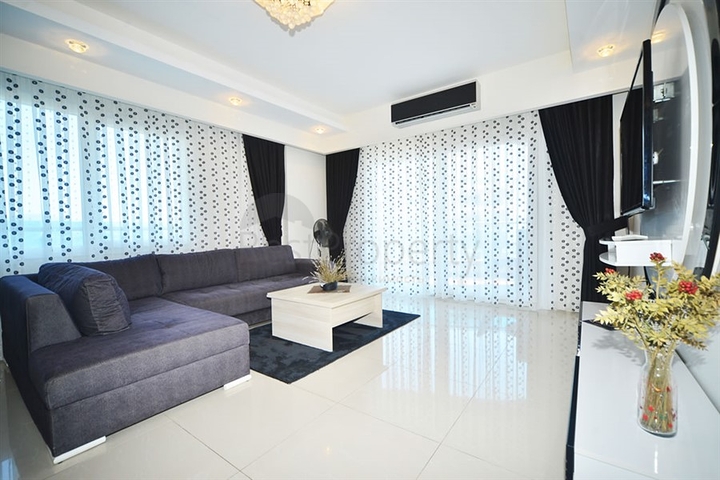 Квартира планировки 3+1 с мебелью в Махмутларе