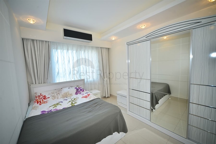 Квартира планировки 3+1 с мебелью в Махмутларе