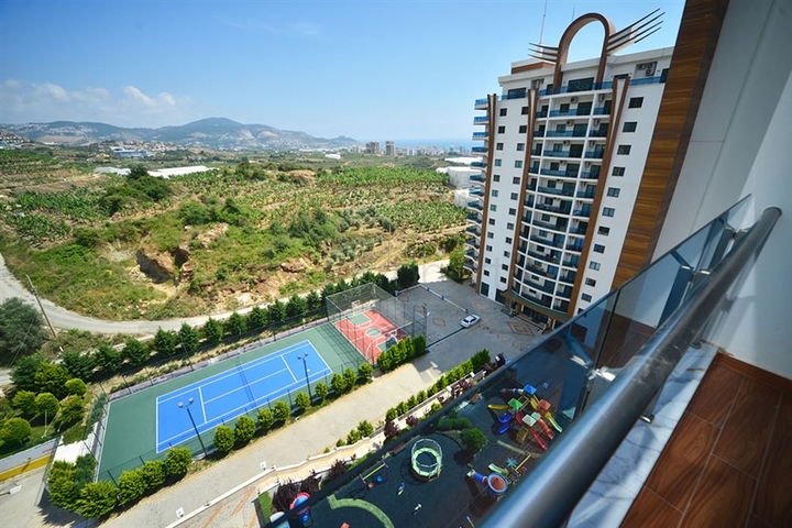 Квартира планировки 3+1 с мебелью в Махмутларе