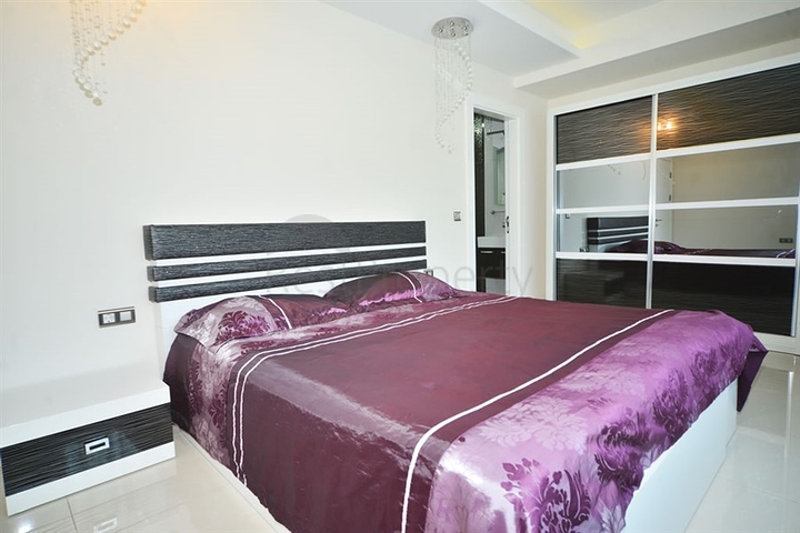 Квартира планировки 3+1 с мебелью в Махмутларе