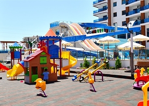 Квартира планировки 3+1 с мебелью в Махмутларе