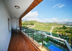 Квартира планировки 3+1 с мебелью в Махмутларе