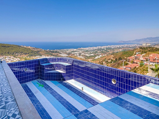 Отдельностоящая вилла с видом на море