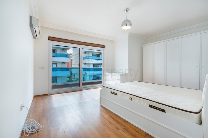 Дуплекс с выходом в сад в районе Кестель