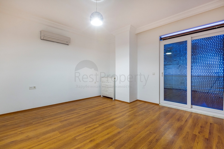 Дуплекс с выходом в сад в районе Кестель