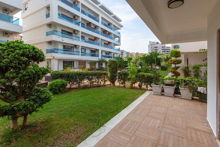 Дуплекс с выходом в сад в районе Кестель