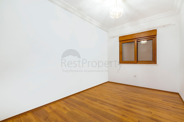 Дуплекс с выходом в сад в районе Кестель