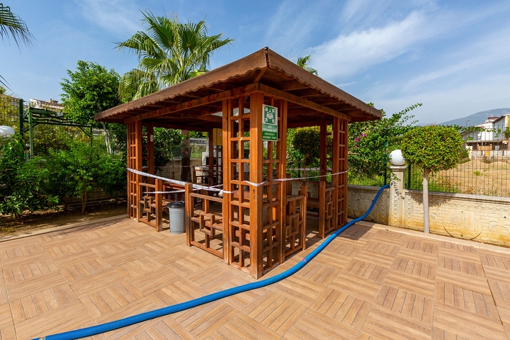 Дуплекс с выходом в сад в районе Кестель