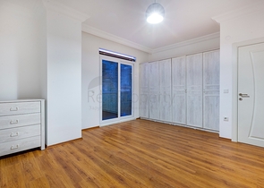 Дуплекс с выходом в сад в районе Кестель