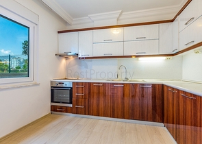 Дуплекс с выходом в сад в районе Кестель