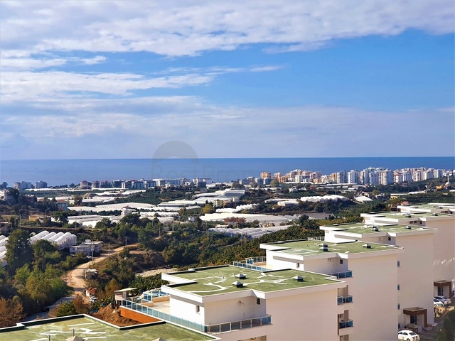 Пентхаус с видом на море в районе Каргыджак