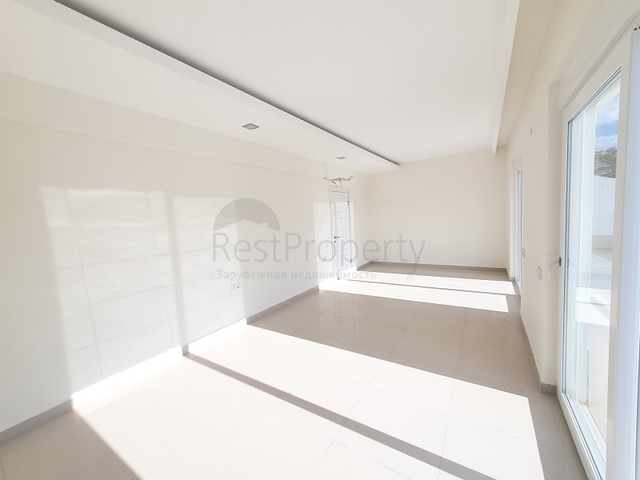 Пентхаус с видом на море в районе Каргыджак