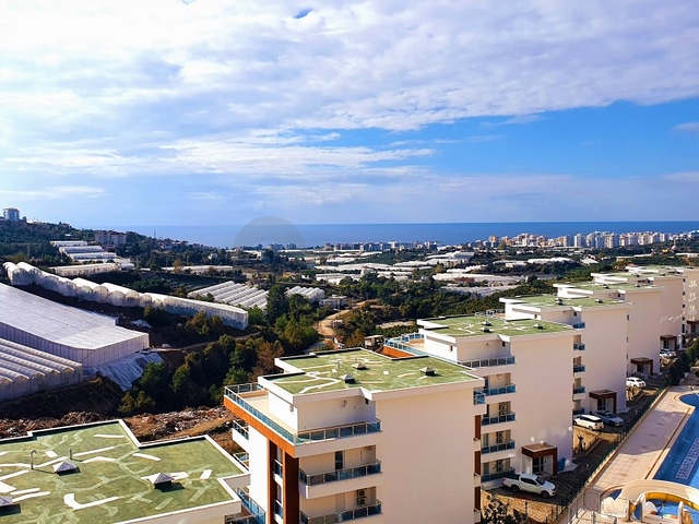 Пентхаус с видом на море в районе Каргыджак