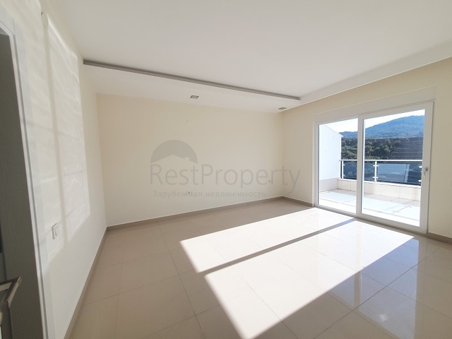 Пентхаус с видом на море в районе Каргыджак