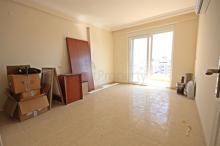 Пентхаус планировки 4+1 в центре Махмутлара