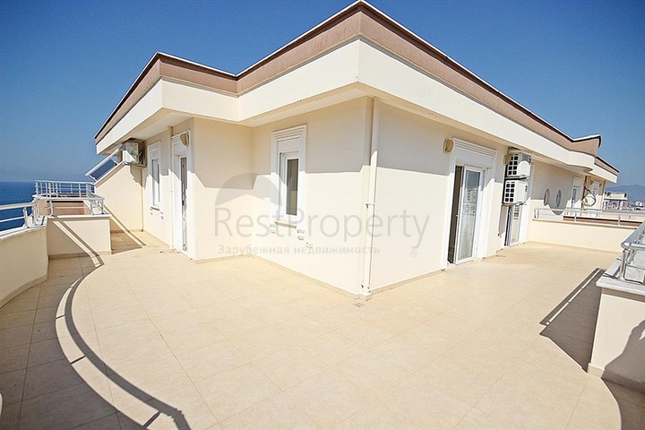 Пентхаус планировки 4+1 в центре Махмутлара