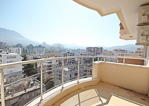 Пентхаус планировки 4+1 в центре Махмутлара