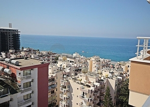 Пентхаус планировки 4+1 в центре Махмутлара