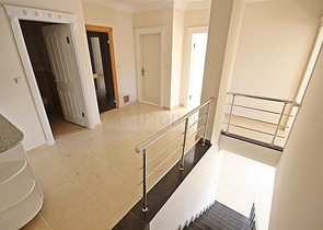 Пентхаус планировки 4+1 в центре Махмутлара