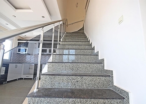 Пентхаус планировки 4+1 в центре Махмутлара