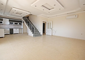 Пентхаус планировки 4+1 в центре Махмутлара