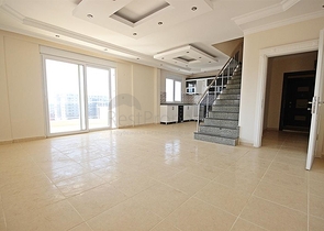 Пентхаус планировки 4+1 в центре Махмутлара