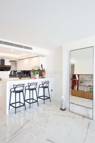 Доступные квартиры в центре Бодрума с видом на Море и город!