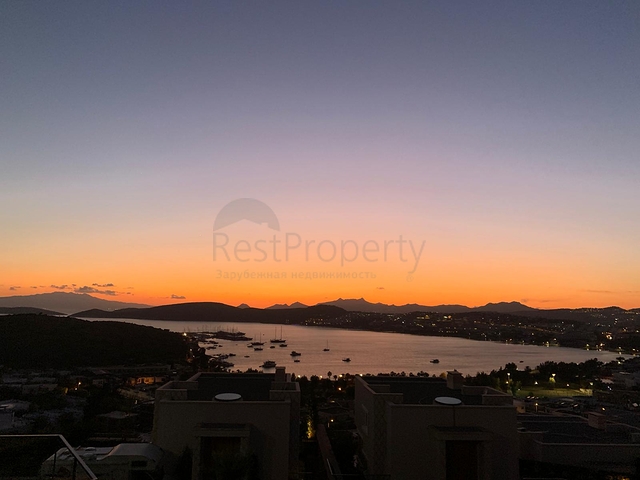 Доступные квартиры в центре Бодрума с видом на Море и город!