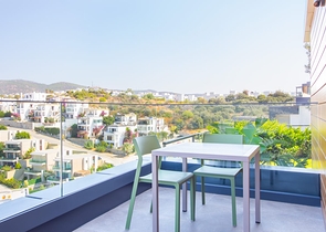 Доступные квартиры в центре Бодрума с видом на Море и город!