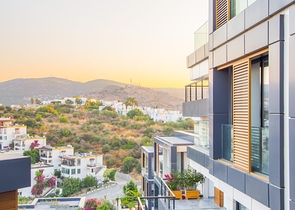 Доступные квартиры в центре Бодрума с видом на Море и город!