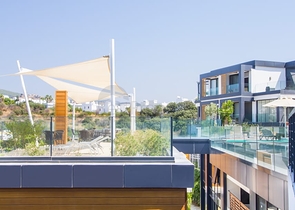 Доступные квартиры в центре Бодрума с видом на Море и город!