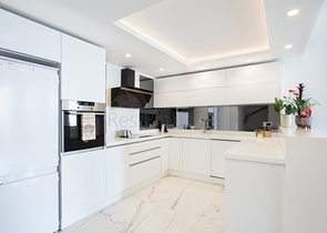 Доступные квартиры в центре Бодрума с видом на Море и город!