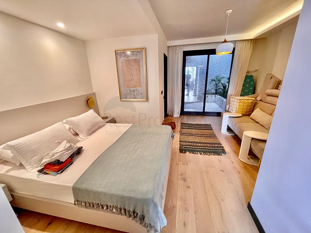 Изящный  проект всего 100метров от Эгейского моря!