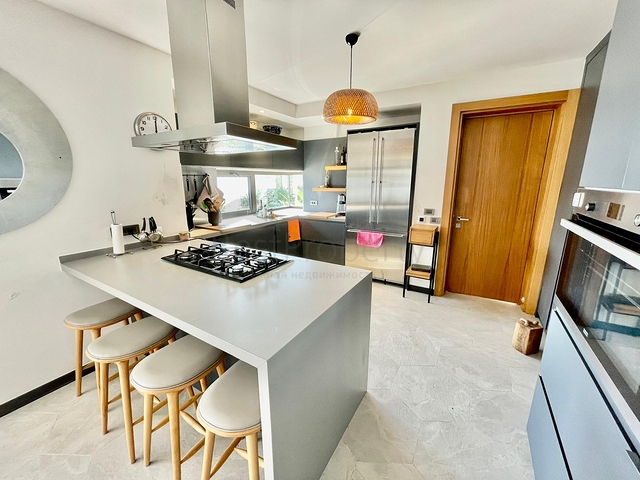 Изящный  проект всего 100метров от Эгейского моря!