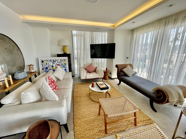 Изящный  проект всего 100метров от Эгейского моря!