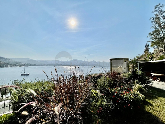 Изящный  проект всего 100метров от Эгейского моря!