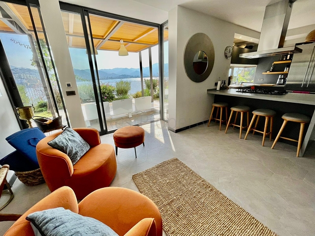 Изящный  проект всего 100метров от Эгейского моря!