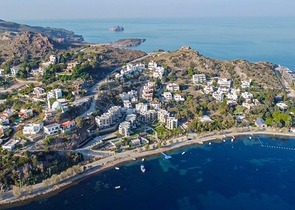 Изящный  проект всего 100метров от Эгейского моря!