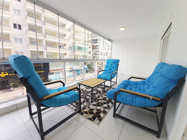 Двухкомнатная квартира с мебелью