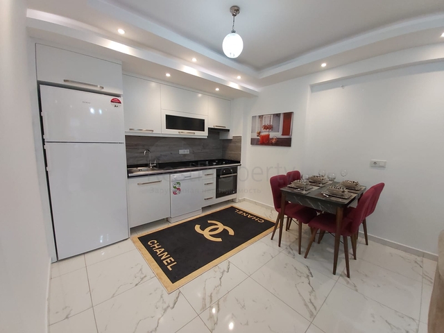 Двухкомнатная квартира с мебелью